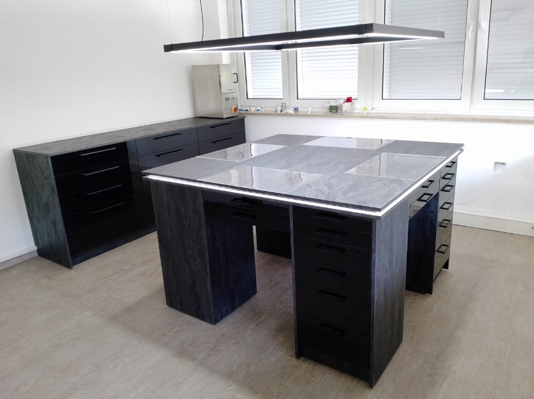 Mebel 9 - Zdjęcie 1